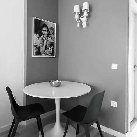 M&f Luxury Est. 2019 / F Thessaloniki
