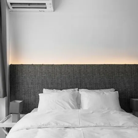 M&f Luxury Est. 2019 / F Apartment *
